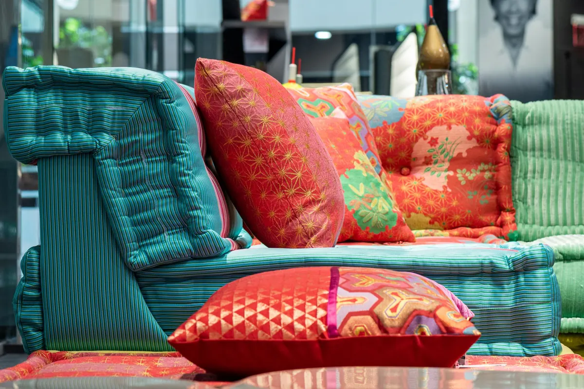 How to Negotiate Prices at Furniture and Appliance Stores: A Beginner's Script