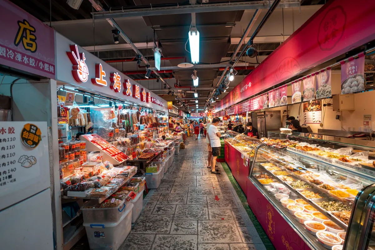 Local Retail Guide: How to Shop Small on a Weekend in Your City